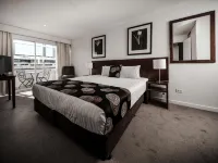 Salamanca Suites Hotels in Battery Point
