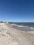 Private Beach &  Private Dock for Fishing!  Bring Dogs! August Discounts -15-20% - Beach