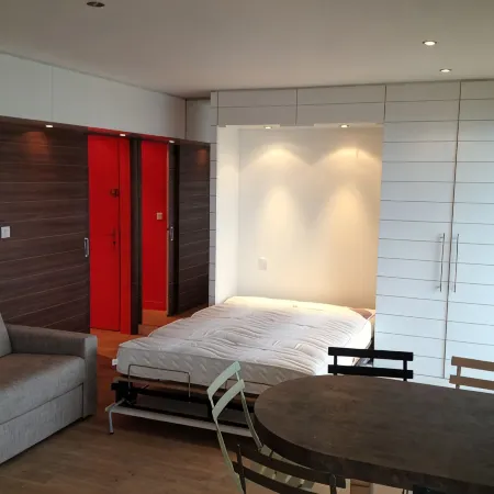 Apartment 2 people feet in the water Ground floor terrace