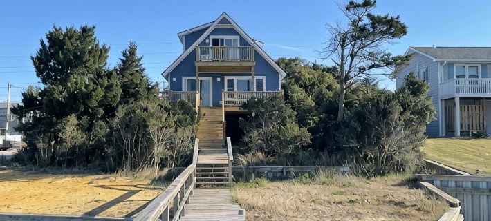 Emerald Isle, NC!  Sound Front Cottage - 3 minute walk to beach!! Hotels in Emerald Isle