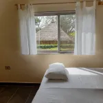 Bushbaby Lodge - parking