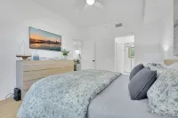 Relax & Unwind in Bonita Springs – Stylish Condo Near Beaches, Dining & Golf! - Homestays