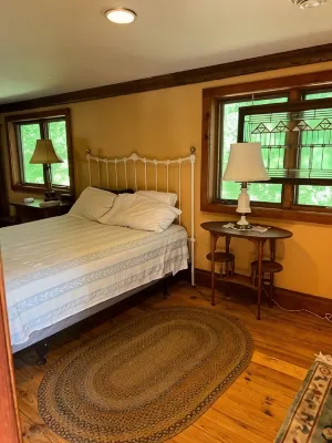 Cozy lake cabin with your own private dock. Secluded lot close to the city! - Chalets