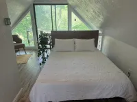 Urban Nature Retreat/Broad Ripple/Restaurants/Kayaks! - Bungalow