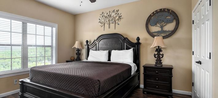 Spacious 4-bedroom penthouse condo in beautiful Branson with Lakeview Hotels in Indian Point