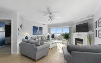 The Squiddly of Bahia Vista- spacious 3 Br/2bath - Boutique