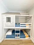 Cozy clean apartment in the heart of Leonardtown! - 4-Star