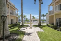 The Palm Bay club Siesta Key Beach