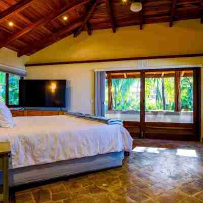 Beachfront Gated Retreat with Coastal Charm Rooms