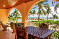Oceanfront First Floor 2 Bed/2 Bath - Free use of Kayaks - 2-Star