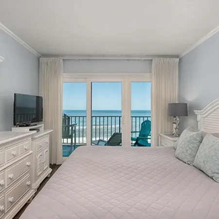 Top Floor Oceanfront Condo with Stunning Views and Walk-in Shower