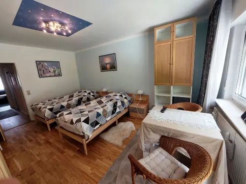 5 Minuten von Frankfurt, Ruhige Ferienwohnung/ Monteurzimmer mit Terrasse - Wifi