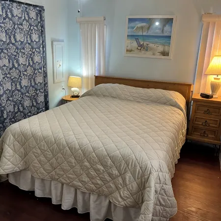 Mermaid Manor Heated Pool!! Waterfront, Boat Dock, Kayaks, Weeki Wachee Manatees