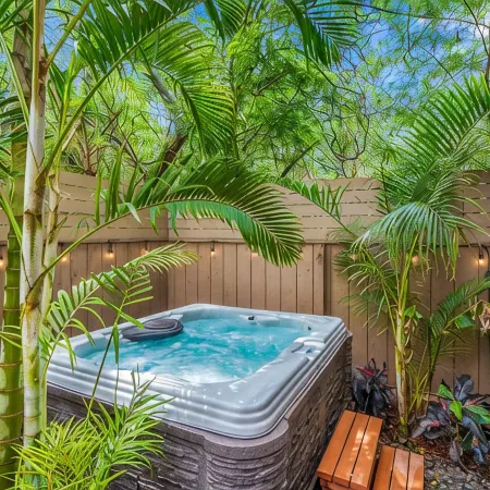Walk to Napili Bay A Sandy Beach-3 Bedrooms-Private Hot Tub on Lanai-Kapalua