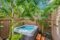 Walk to Napili Bay A Sandy Beach-3 Bedrooms-Private Hot Tub on Lanai-Kapalua - شاطئ