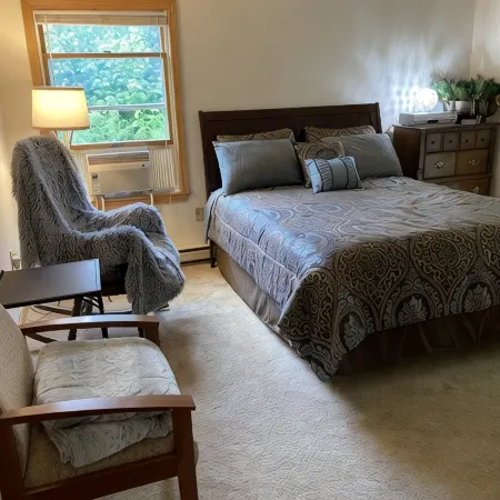 Hottub, Sauna, Deck, Backyard, Hi-Speed Internet