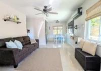 Peaceful Beach Home Fully Equipped! - Boutique