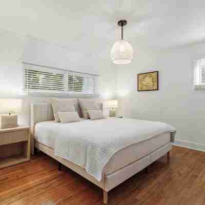Brand new renovated home in Fontana!! Rooms