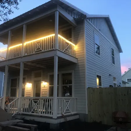 Downtown Charmer with Pool - Perfect for Couples or Small Families!