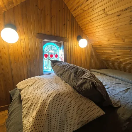 Creekside Cabin Getaway