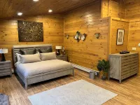 Spectacular Catskill Mountain River Front Custom Log Home - Chalets