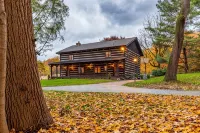 The Log House at Twin Brook - 샬레 호텔