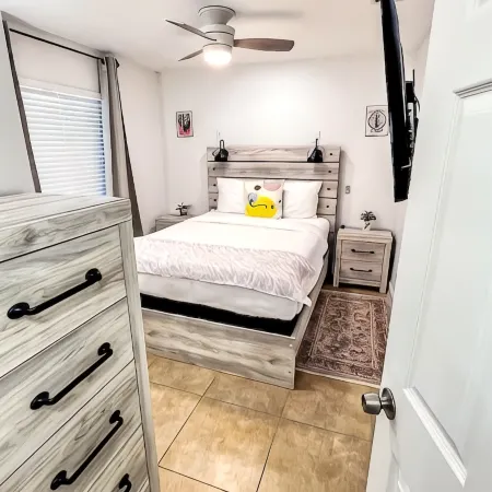 Closest Home to Airport + Downtown - the Vibe Phx