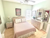 Ocean Lakes #1026 - 5BR:3BA in the Holiday Inn Section! Short walk to the beach! - บังกะโล