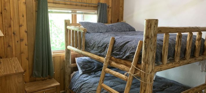 2 Story 3 Bedroom Ski Condo on Hailey’s Run at Whitefish Mountain Resort. Hotels in Whitefish