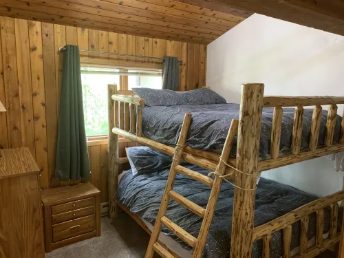 2 Story 3 Bedroom Ski Condo on Hailey’s Run at Whitefish Mountain Resort. - 2-Star