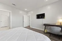 Fun in the Sun 2 Bed Apt. - 발코니
