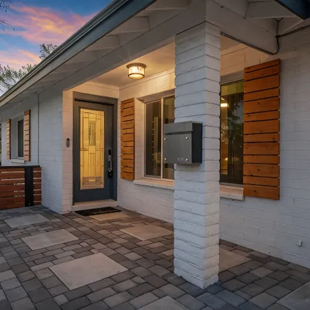 Chateau Balboa! Heated Pool/BBQ/Family Friendly