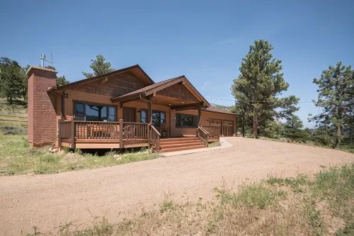 Perfect Mountain Home II with HOT TUB overlooking Mary's Lake/Near RMNP entrance - Gym