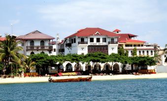 Tembo House Hotel