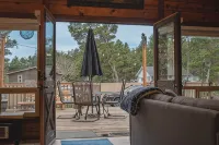 Cozy Cabin with 8 Minute Walk to the Beach! - 3-Star