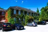 Ty Newydd Country Hotel - Bãi đậu xe