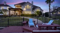 truly stunning lakefront with immediate access to all the city has to offer. - 무료 와이파이