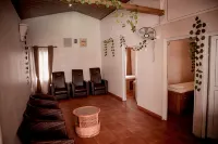 Busy Bee Resort, Pokhara - Kylpylä
