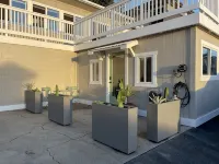 Cayucos Cottage Studio ll Modern Peak-A-Boo Ocean Views - WiFi