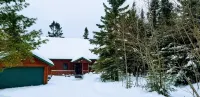Book Now for Fall Color in Lutsen. Close to Gondola, Hiking & Scenic Drives - Chalets