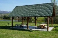 Nov Openings!! Enjoy the Creek, Close to Pigeon Forge - 2 ดาว