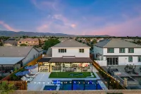 Emerald Bay w/ Pool, Spa, Golf, Game room & more! - مسبح خاص