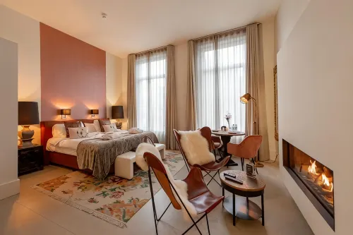 Bossche Suites Stationsweg - Quầy Bar