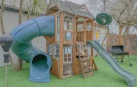 6BR Mansion With Games Room & Hot Tub - Jacuzzi