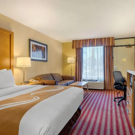 Quality Inn Exit 4