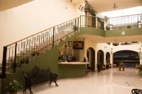 Hotel Morelos Colima - 3-Star
