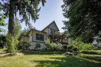 Large Charming 3bedroom unit - Balkoner