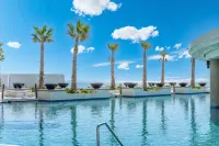 Encantame Soleil R203 | Studio lock off Sleeps 4 - Apartments