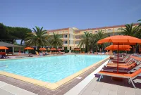 Hotel Oasis - Beach