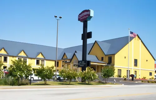 Country Hearth Inn-Union City - parking